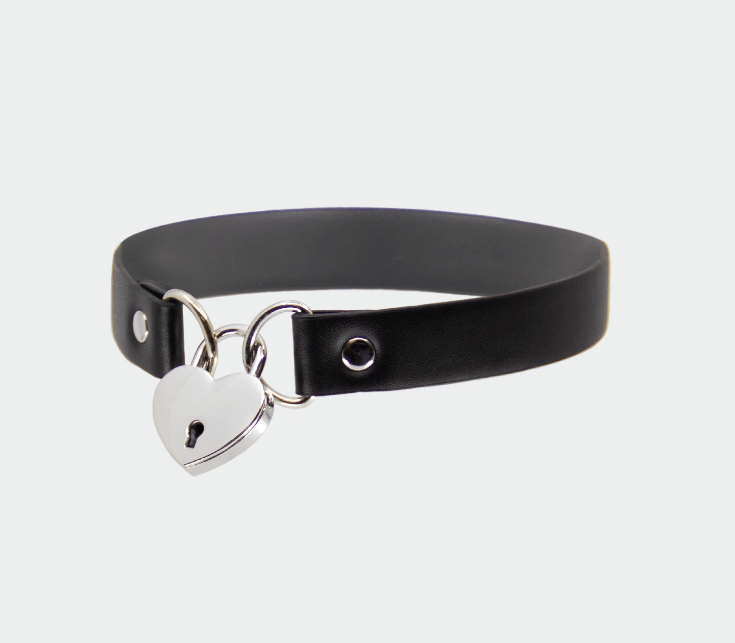 CHO020 - Love in Leather