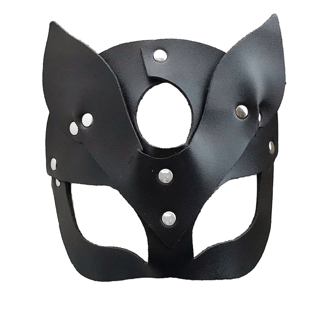 EAR006 - Love in Leather