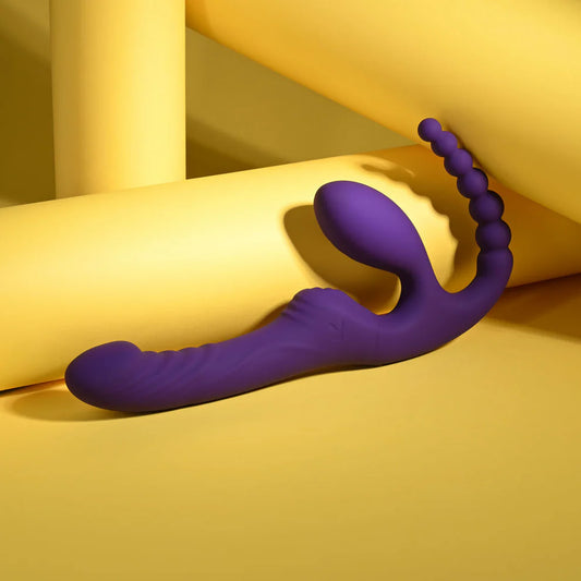 Playboy Pleasure HUG IT OUT -  29 cm USB Rechargeable Strapless Strap-On