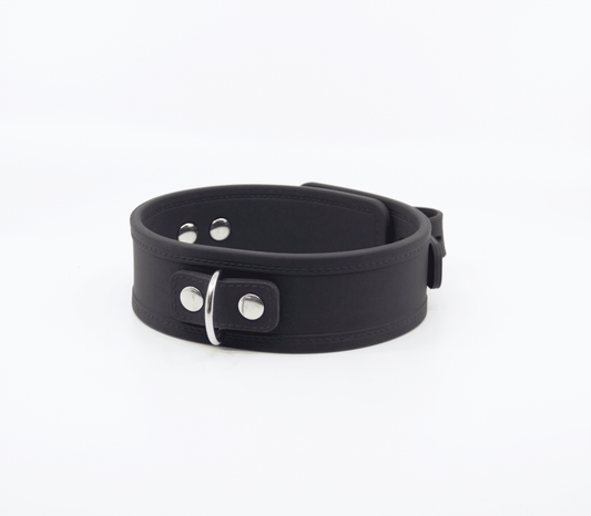 COL052 Collar - Love in Leather