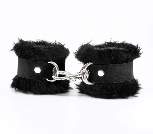 HAN011 - Black - Love in Leather
